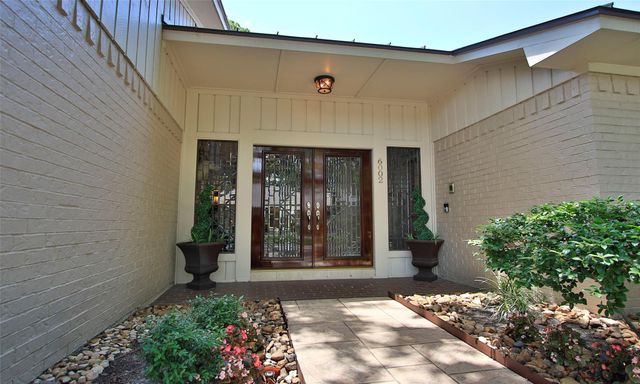 6002 Coral Ridge Road, Houston, TX 77069