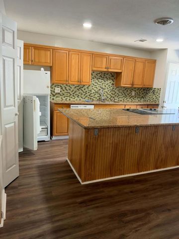 10952 Bexley Drive 952, Houston, TX 77099