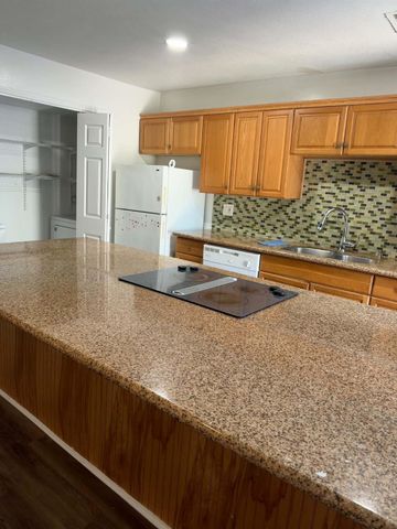 10952 Bexley Drive 952, Houston, TX 77099