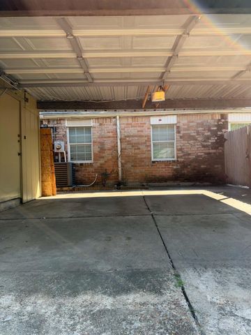 10952 Bexley Drive 952, Houston, TX 77099