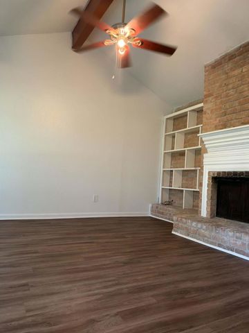 10952 Bexley Drive 952, Houston, TX 77099