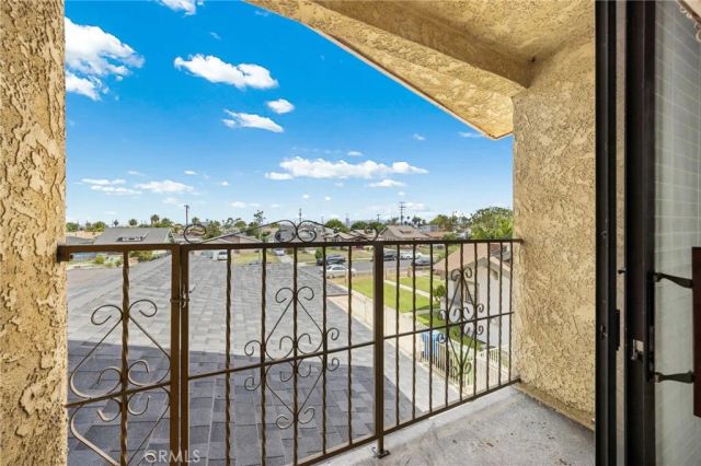 1736 W 51st, Los Angeles, CA 90062