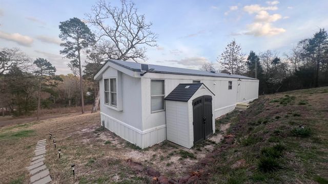 1562 Raintree Lakes Circle, Big Sandy, TX 75755