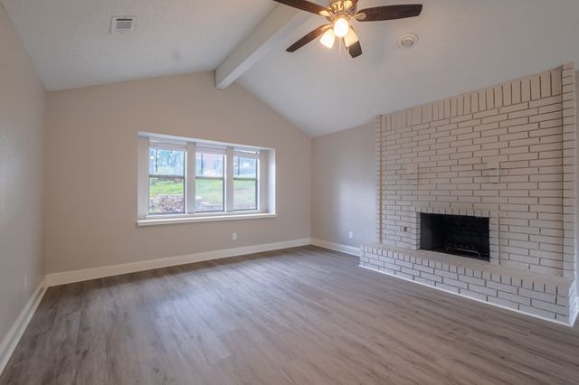 2822 Ridgewood Drive, Grapevine, TX 76051