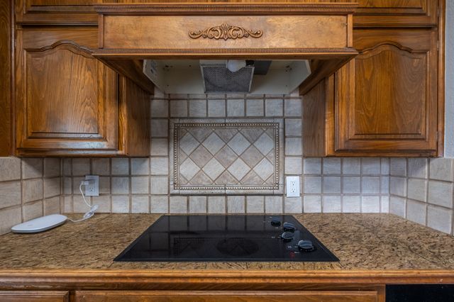 2822 Ridgewood Drive, Grapevine, TX 76051