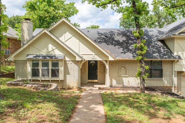2822 Ridgewood Drive, Grapevine, TX 76051