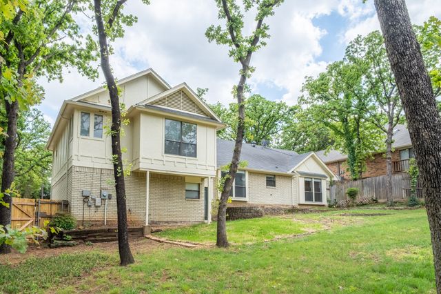 2822 Ridgewood Drive, Grapevine, TX 76051