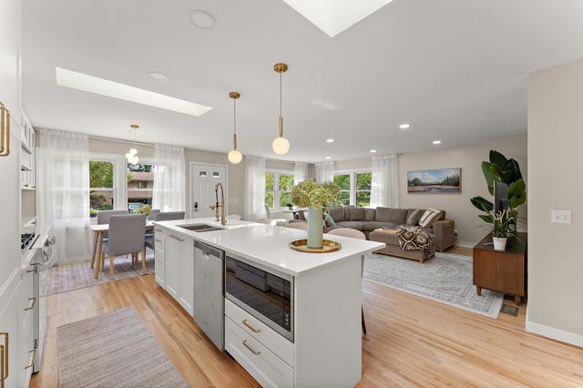 231 Birchwood Drive N, Stillwater, MN 55082