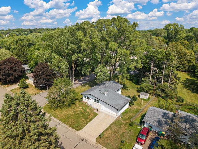 231 Birchwood Drive N, Stillwater, MN 55082