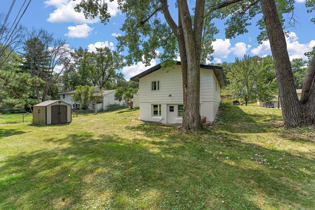 231 Birchwood Drive N, Stillwater, MN 55082