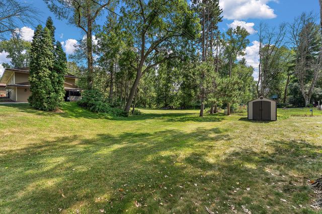 231 Birchwood Drive N, Stillwater, MN 55082