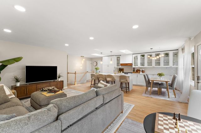 231 Birchwood Drive N, Stillwater, MN 55082