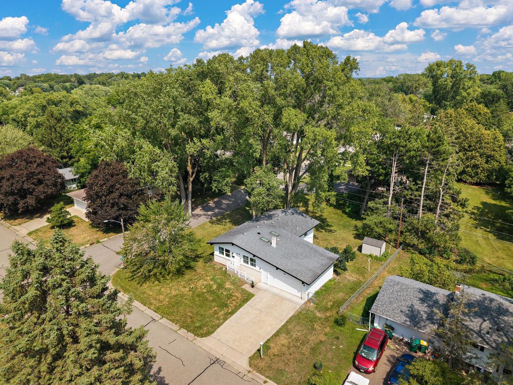 231 Birchwood Drive N, Stillwater, MN 55082 — photo 2