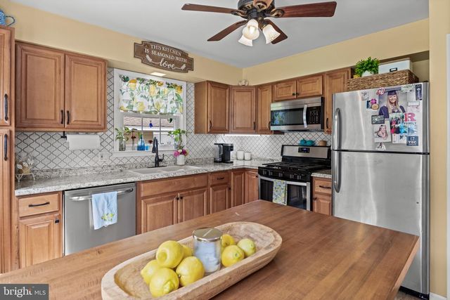 195 MARY ELMER DR, Bridgeton, NJ 08302