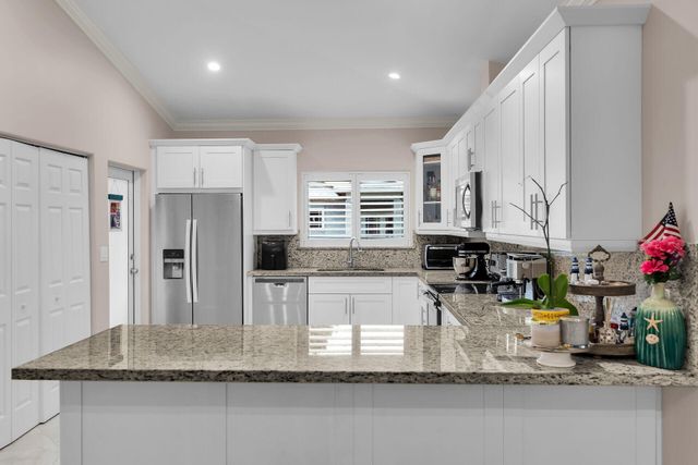 16 Jewfish Avenue, Key Largo, FL 33037