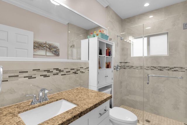 16 Jewfish Avenue, Key Largo, FL 33037