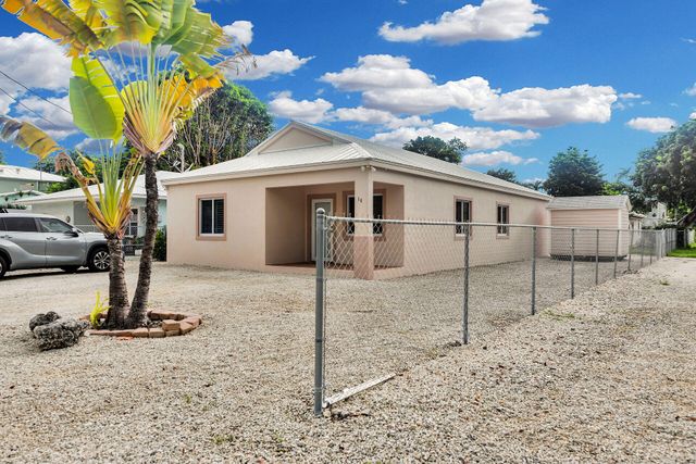 16 Jewfish Avenue, Key Largo, FL 33037