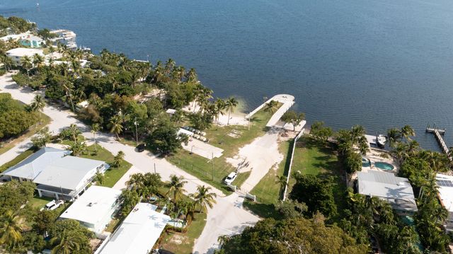 16 Jewfish Avenue, Key Largo, FL 33037