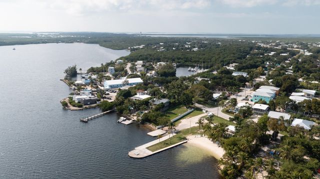 16 Jewfish Avenue, Key Largo, FL 33037