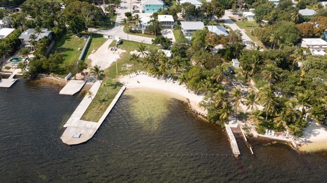 16 Jewfish Avenue, Key Largo, FL 33037