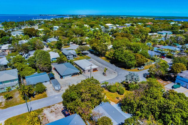 16 Jewfish Avenue, Key Largo, FL 33037