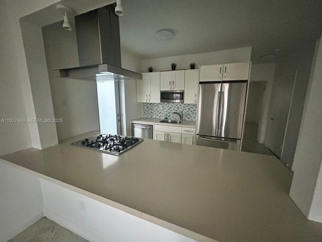 7430 Carlyle Ave 1, Miami Beach, FL 33141