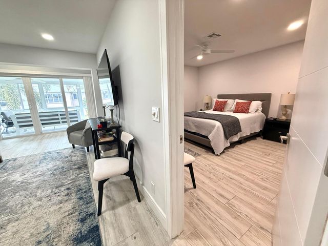 1360 NW 19th Terrace 202, Delray Beach, FL 33445