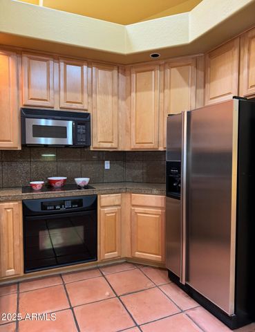 7240 N DREAMY DRAW Drive 114, Phoenix, AZ 85020