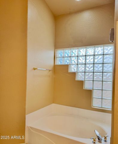 7240 N DREAMY DRAW Drive 114, Phoenix, AZ 85020