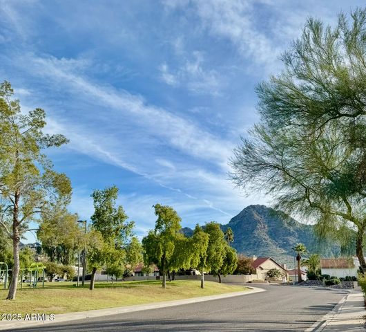 7240 N DREAMY DRAW Drive 114, Phoenix, AZ 85020