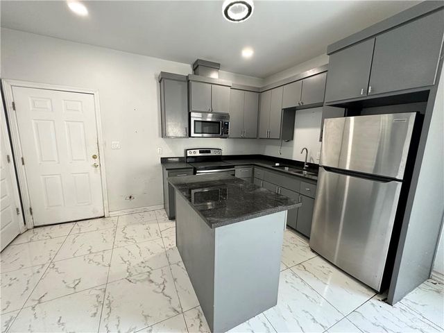 2103 Taxco Court, Edinburg, TX 78542