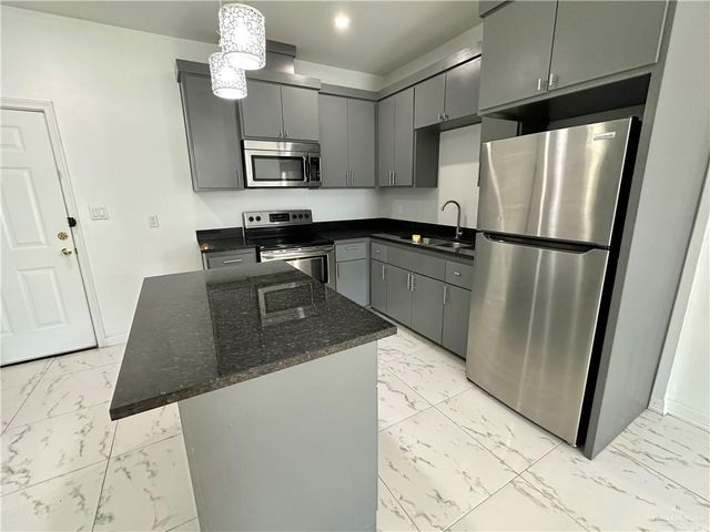 2103 Taxco Court, Edinburg, TX 78542