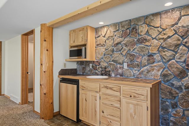 2020 E Pine Hill Ln, Spokane, WA 99224
