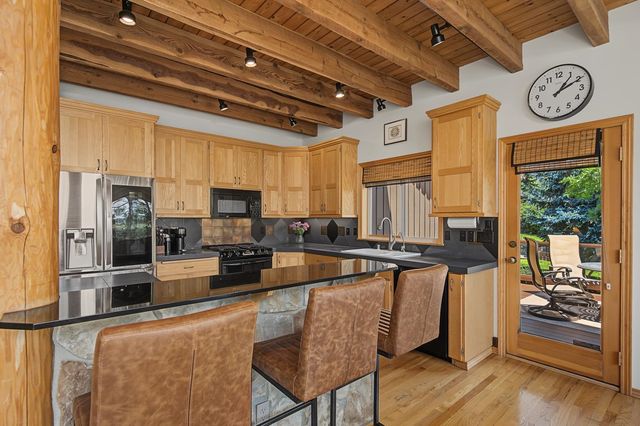 2020 E Pine Hill Ln, Spokane, WA 99224