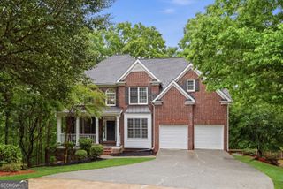 682 Montglade Court, Suwanee, GA 30024