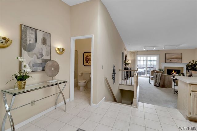 25 Woodpointe Run, Amherst, NY 14221