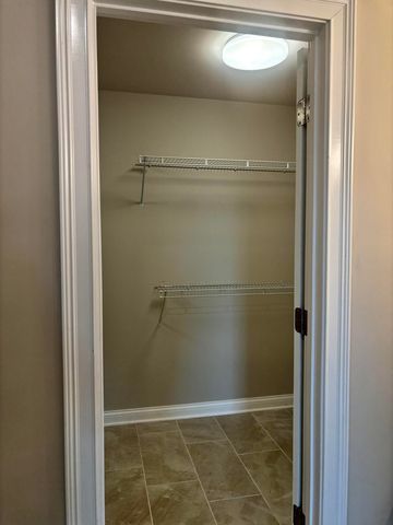 2737 Sullivans Trace, Lexington, KY 40511