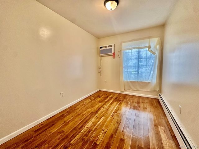 255-08 148th Avenue 1st Floor, Rosedale, NY 11422