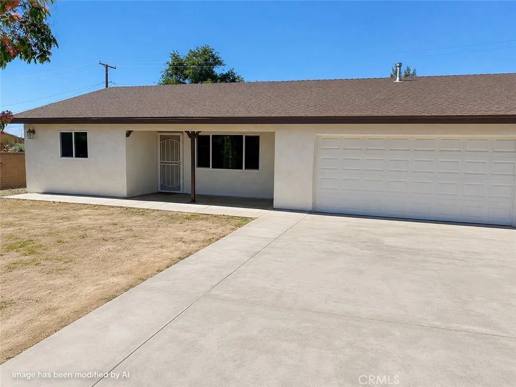 16011 Smoke Tree, Hesperia, CA 92345