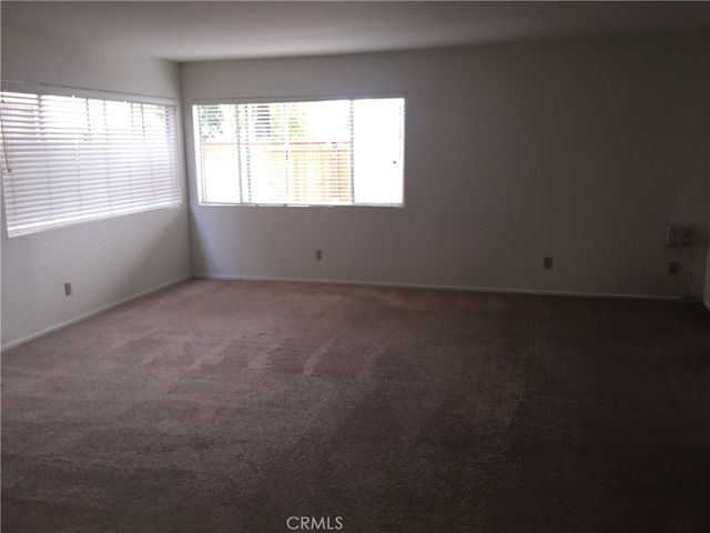 637 Manhattan Beach Boulevard, Manhattan Beach, CA 90266