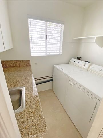 637 Manhattan Beach Boulevard, Manhattan Beach, CA 90266