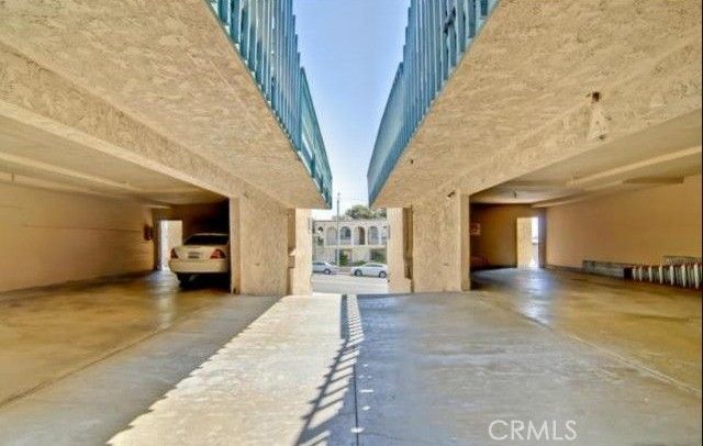637 Manhattan Beach Boulevard, Manhattan Beach, CA 90266