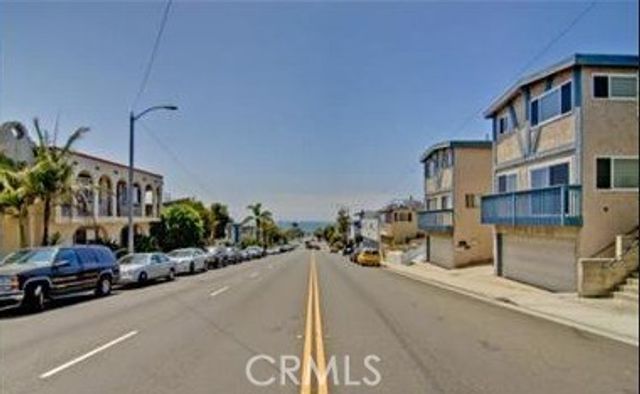 637 Manhattan Beach Boulevard, Manhattan Beach, CA 90266