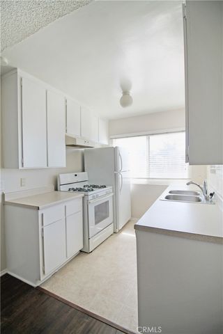 637 Manhattan Beach Boulevard, Manhattan Beach, CA 90266