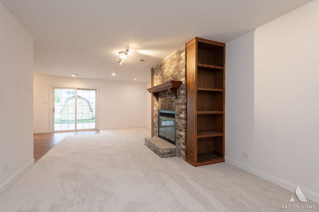 20463 S Graceland Lane, Frankfort, IL 60423