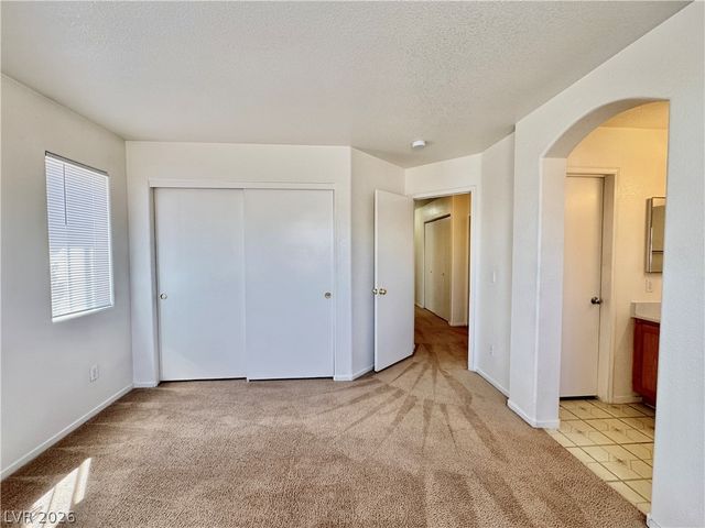 2048 Rose Coral Avenue, Las Vegas, NV 89106
