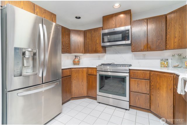 2102 Mark Street, Lacey, WA 98516