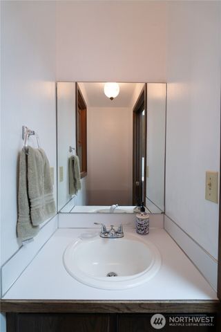 2102 Mark Street, Lacey, WA 98516