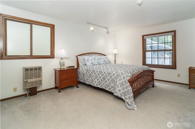 2102 Mark Street, Lacey, WA 98516