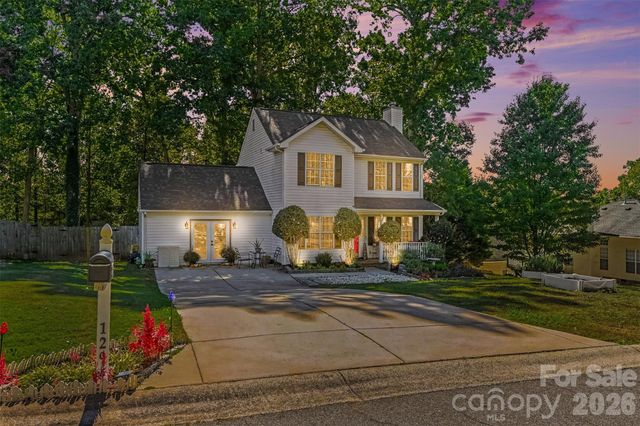 129 Shade Tree Circle, Fort Mill, SC 29715